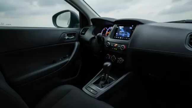 Jak włączyć automatyczne zamykanie drzwi Toyota